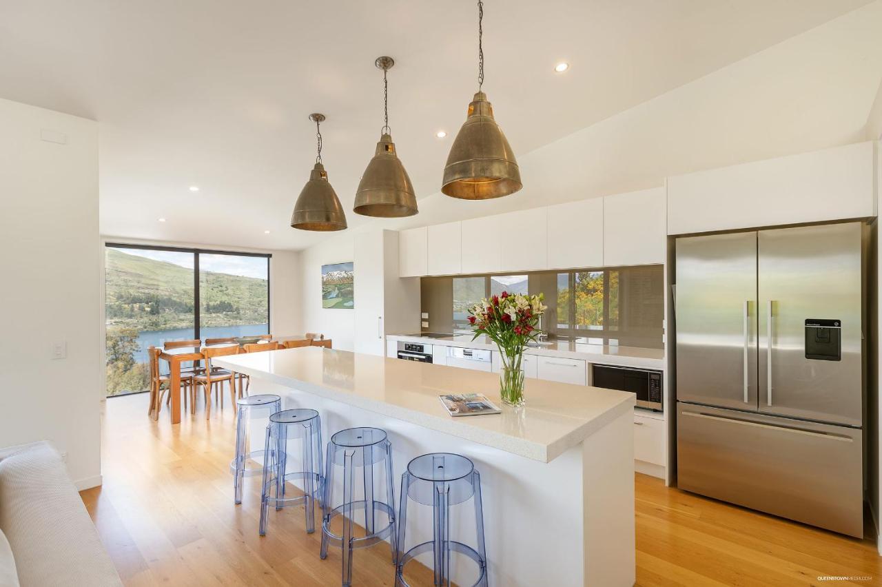 Okataina - Means Place Of Laughter, Luxury Retreat Vila Queenstown Exterior foto